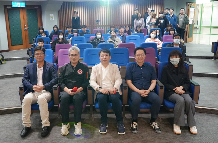 【114-2 北市大講座紀實】李建興 — 後川普時代，如何在逆風中增值？圖片